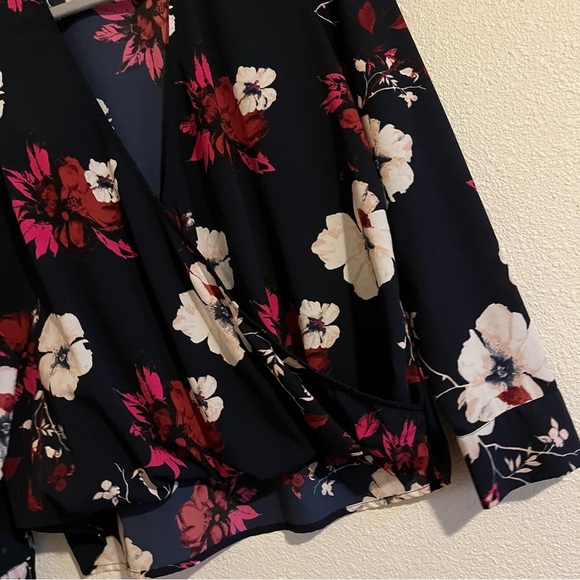 a new day Blue Navy Pink Floral Long Sleeve V Neck Mock Wrap Long Sleeve Small - Picture 9 of 10